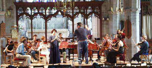 Ruth Watson, George Vass and the Presteigne Festival Orchestra rehearse the Marcello Oboe Concerto on 26 August 1999. Photo copyright (c) 1999 Keith Bramich