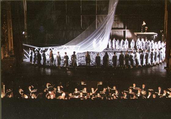 Chorus and Orchestra of the Hungarian State Opera, Budapest in Balazs Kovalik's new production of Peter Grimes. Photo: Béla Mezey