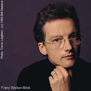 Franz Welser-Möst. Photo: Trevor Leighton - Copyright (c) 1999 EMI Classics