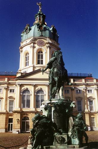 The Charlottenberg Palace, Berlin. Photo (c) 2000 Bill Newman