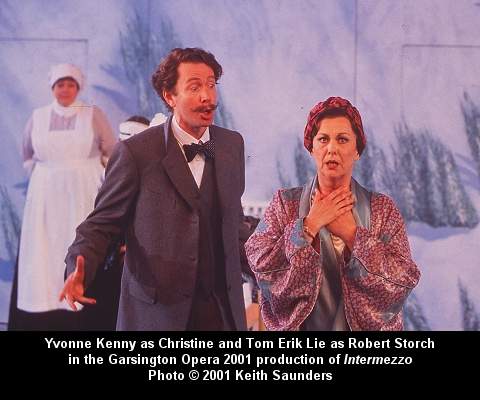 Yvonne Kenny as Christine and Tom Erik Lie as Robert Storch in the Garsington Opera 2001 production of 'Intermezzo'. Photo (c) 2001 Keith Saunders