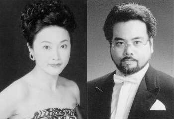 Emi Sawahata, soprano (as Kaguyahime, left) and Akiya Fukushima, baritone (as the King of the Moon)