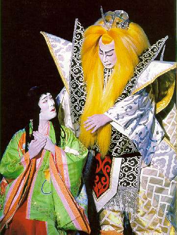 Kantaro Nakamura (left) as Kaguyahime and Danjuro Ichikawa as King of the Moon in 'Sleeping King'