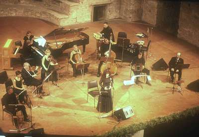 The Kremerata Musica with Julia Zenko (Maria), 'Jairo' and Horatio Ferrer, in 'Maria de Buenos Aires'. Photo: Aylin Ozmete