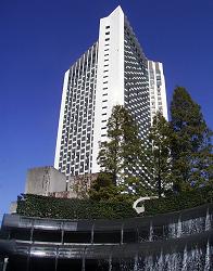 The Ark Hills complex, home to Tokyo's Suntory Hall. Photo © 2002 Keith Bramich