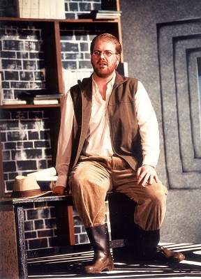 James Gower as Seneca in his study in the second cast of 'L'Incoronazione di Poppea'. Photo © 2002 Jonathan Dockar-Drysdale