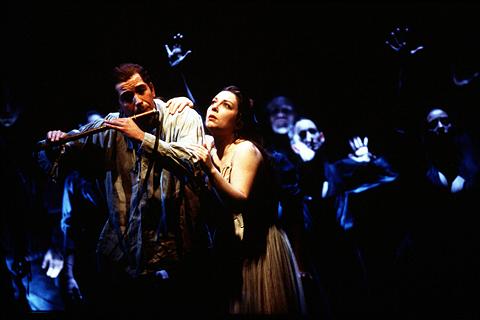 Mystic music : Tamino (Will Hartmann) and Pamina (Dorothea Röschmann) in the Royal Opera's Magic Flute. Photo © 2003 Catherine Ashmore/Performing Arts Library