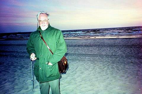 John McCabe on the Klaipeda coast. Photo © 2003 Tamami Honma