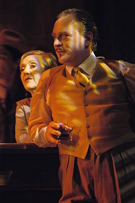 Miriam (Wendy Thatcher) and Bill Cracker (Benedict Campbell) in 'Happy End'. Photo © 2003 Andrée Lanthier/Shaw Festival