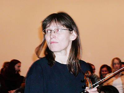 Ensemble XXI Moscow leader, Pia Siirala. © 2003 Howard Smith