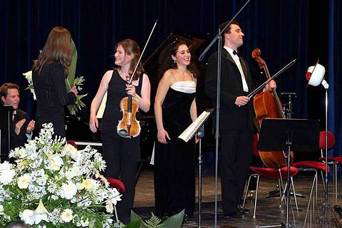 Milana Chernyavska (centre) and Adrian Brendel (right) at the Ernst von Siemens Music Award ceremony in Munich. Photo © Christine Strub