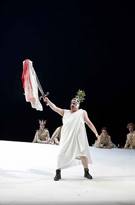 Peter Rose (Bottom as Pyramus) in Britten's 'A Midsummer Night's Dream'. Photo © 2004 Bill Cooper