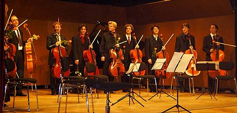 Ten cellists on-stage. Photo © 2004 Phil Crebbin