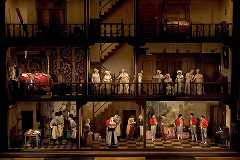 A scene from Act III of Jonathan Miller's production of 'Don Pasquale' at Covent Garden in London, showing a full stage image. Photo © 2004 Bill Cooper