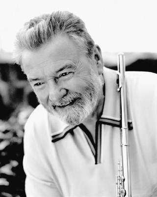 James Galway. Photo © Kasskara/DG