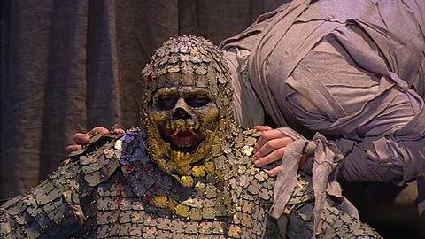 Bjarni Thor Kristinsson as Titurel. DVD screenshot © 2005 Opus Arte