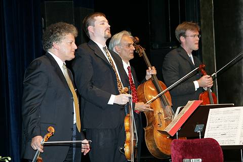 The Arditti Quartet: Irvine Arditti, violin, Graeme Jennings, violin, Ralf Ehlers, viola and Rohan de Saram, cello. Photo © Hajo Zylla
