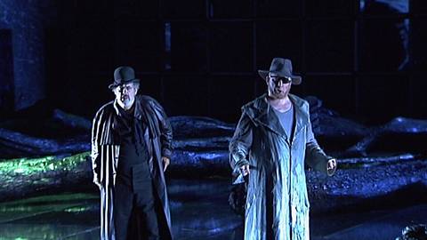 Günter von Kannen (Alberich, left) and Falk Struckmann (Wotan) in Act 2 of Wagner's 'Siegfried'. © 2005 Opus Arte