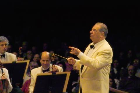 Rafael Frühbeck de Burgos conducts the BSO at Tanglewood on 19 August 2005. Photo © 2005 Walter H Scott