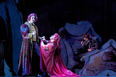 From left to right: Michael Gentile as Roderick, Andrea Chenoweth as Madeline and Stephen Hartley as William in Lyric Opera Cleveland's production of 'The Fall of the House of Usher'. Photo © 2005 Steve Zorc