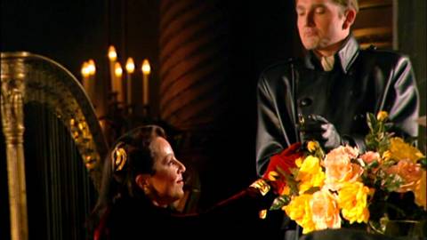 Anne Sofie von Otter as Clairon with her companion. DVD screenshot © 2004 Opéra National de Paris