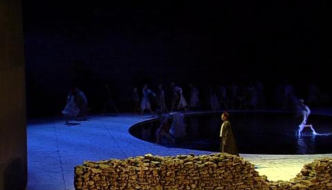 A scene from Act 1 of 'Orfeo'. DVD screenshot © 1997 NPS, 2005 Opus Arte