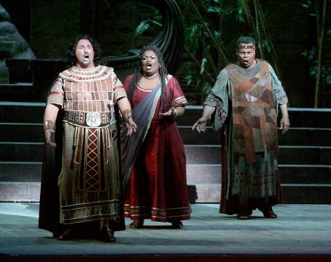 Carl Tanner as Radames, Angela Brown as Aïda and Donnie Ray Albert as Amonasro in Act 3 of Verdi's 'Aïda'