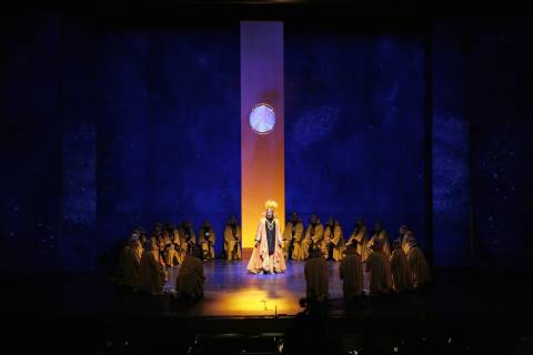 Daniel Borowski as Sarastro, surrounded by the San Diego Opera men's chorus in San Diego Opera's production of Mozart's 'The Magic Flute'. Photo © 2006 Ken Howard