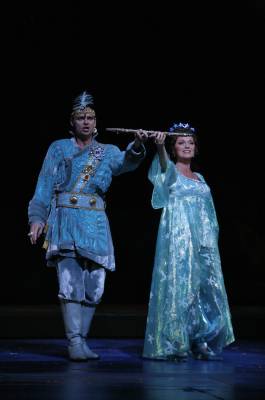 Rainer Trost as Tamino and Ute Selbig as Pamina in San Diego Opera's production of Mozart's 'The Magic Flute'. Photo © 2006 Ken Howard