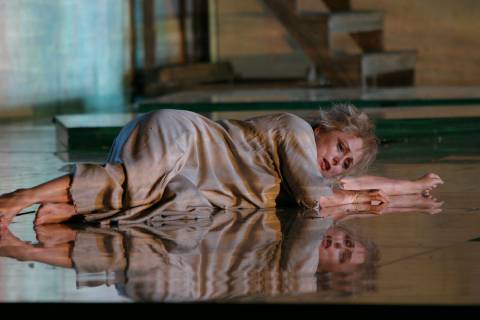 Rebecca Evans as Ginevra in Handel's 'Ariodante'. Photo © 2006 English National Opera and Stephen Vaughan