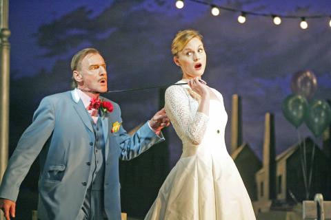 Victoria Joyce as Adina and Eric Roberts as Dulcamara in 'L'Elisir d'Amore' at Grange Park Opera. Photo © 2006 Alastair Muir