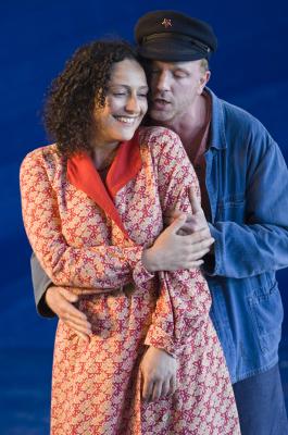 Antonia Sotgiu (Hanna) and Peter Wedd (Levko) in Garsington Opera's 'May Night'. Photo © 2006 Johan Persson