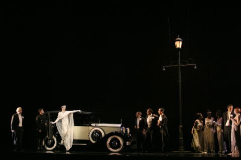 Elizabeth Futral as Violetta Valery in the Act I 'party scene' of Verdi's 'La Traviata'. Photo © 2006 Robert Millard