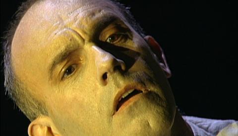 Dale Duesing as Wozzeck. DVD screenshot © 1996 ZDF