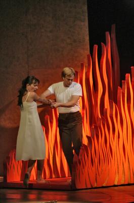 Natalie Dessay (Pamina) and Toby Spence (Tamino) in the fire. Photo © 2006 Ken Howard