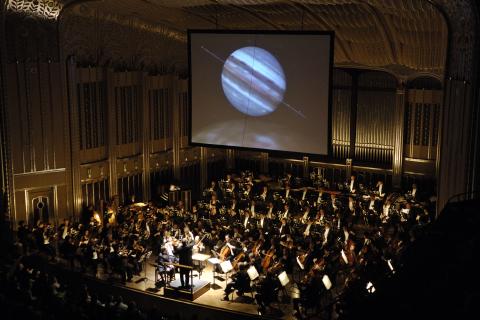 A scene from the December 2006 Cleveland performances of 'The Planets'. Photo © 2006 Roger Mastroianni