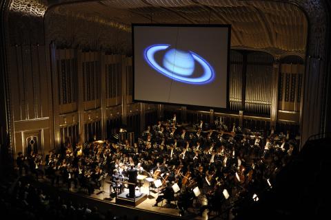 A scene from the December 2006 Cleveland performances of 'The Planets'. Photo © 2006 Roger Mastroianni