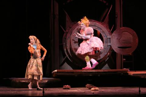 Maria Kanyova as Gretel and Graham Clark as the witch. Photo © 2006 Robert Millard