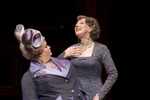 Dawn French as La Duchesse de Crackentorp (left) and Felicity Palmer as La Marquise  de Berkenfeld in the Royal Opera House production of Donizetti's 'La Fille du Regiment'. Photo © 2007 Bill Cooper