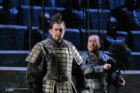 Placido Domingo as Emperor Qin and Hao Jiang Tian as General Wang in Tan Dun's 'The First Emperor'. Photo © 2007 Ken Howard/Metropolitan Opera