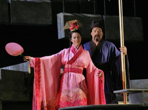 Elizabeth Futral as Princess Yueyang and Paul Groves as Gao Jianli in Tan Dun's 'The First Emperor'. Photo © 2007 Ken Howard/Metropolitan Opera