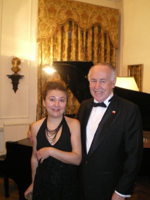 María Paz Santibáñez with Ambassador Moreno