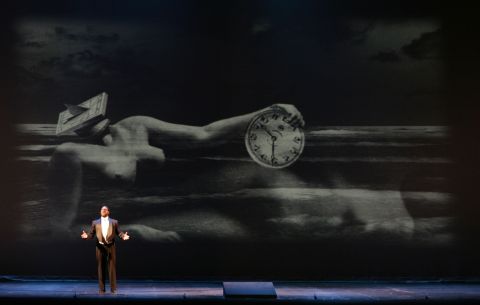 Rodrick Dixon sings the 'Conversation with the Sea' from Erwin Schulhoff's 'Flammen'. Photo © 2007 Robert Millard