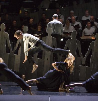 A scene from the Opera North production of 'Les Noces'. Photo © 2007 Bill Cooper