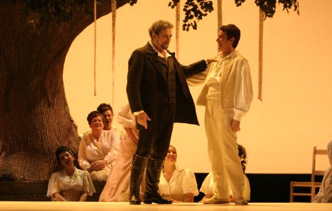Placido Domingo as Vidal Hernando and Daniel Montenegro as Anibal in 'Luisa Fernanda'. Photo © 2007 Robert Millard