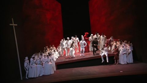 A scene from Verdi's 'Otello' showing John Macfarlane's set. DVD screenshot © 2006 Opus Arte/Gran Teatre del Liceu
