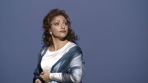Cristina Gallardo-Domâs as Amelia Grimaldi/Maria Boccanegra. DVD screenshot © 2002 ORF