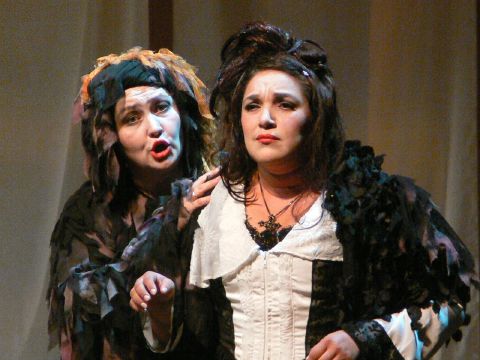 Monica Chavez (Amelia, right) and Anastassia Bibicheva (Ulrica) in Verdi's 'Un Ballo in Maschera' at Gut Immling. Photo © 2007 Philip Crebbin