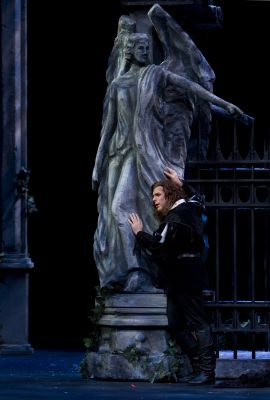 Mark T Panuccio as Edgardo in 'Lucia di Lammermoor'. Photo © 2007 Tim Fuller 