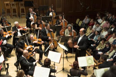 Gábor Takács-Nagy conducting MÁV Szimfonikus Zenekar